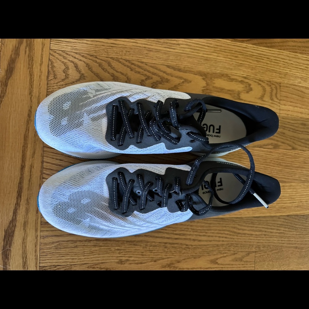 New Balance FuelCell TC Carbon Plated